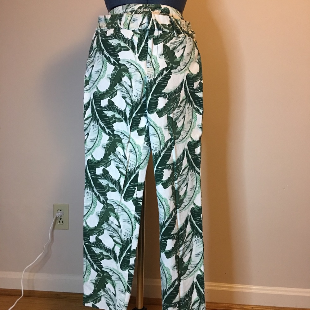 Old Navy size 8 pixie